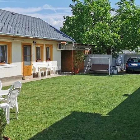 Rozika Apartman Ii. Hajduszoboszlo Exterior photo