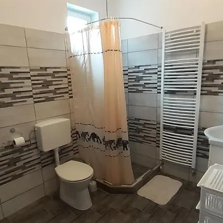 Rozika Apartman Ii. Hajduszoboszlo Exterior photo